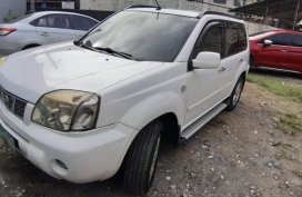 Sell White 2011 Nissan X-Trail in Manila