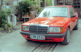 Mercedes-Benz 190 E Manual 1987