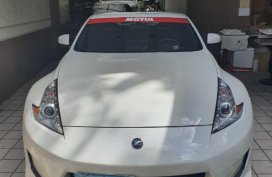 Sell Pearlwhite 2009 Nissan 370 Z in Manila