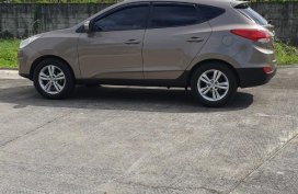 Selling Silver Hyundai Tucson 2011 in Quezon City