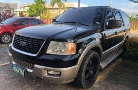 Selling Black Ford Expedition 2004 in Imus
