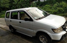Sell White 2014 Isuzu Crosswind in Rizal