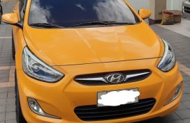 Selling Yellow Hyundai Accent 2014 in Quezon