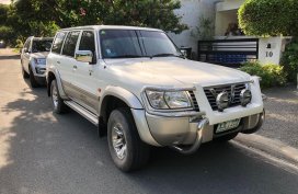 Selling White Nissan Patrol 2003 in Muntinlupa