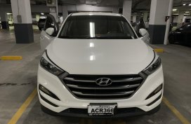 For Sale: 2016 Hyundai Tucson - Manual / Gas