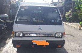 White Mitsubishi L300 2017 for sale in Lipa