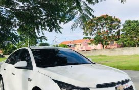 Selling White Chevrolet Cruze 2011 in Bacoor