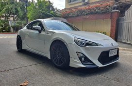 Selling Pearlwhite Toyota 86 2013 in San Juan