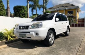 Selling White Nissan X-Trail 2011 in Imus