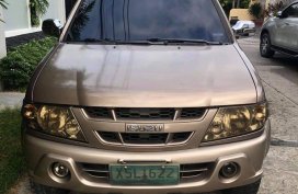 Selling Brown Isuzu Crosswind 2005 in Las Pinas