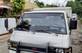 White Mitsubishi L300 1995 for sale in Manila