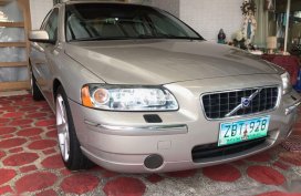 Selling Beige Volvo S60 2005 in Quezon