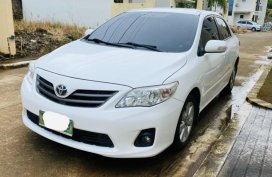 White Toyota Corolla Altis 2013 for sale in Lucena