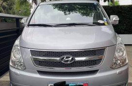 1st owned Hyundai Grand Starex 2012 CVX