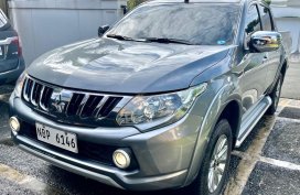 Selling Silver Mitsubishi Strada 2018 in Manila