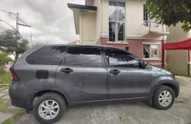 Selling Silver Toyota Avanza 2014 in Manila