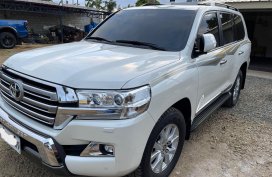 Toyota Land Cruiser LC200 Auto 2018