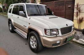 White Isuzu Trooper 2003 for sale in Quezon