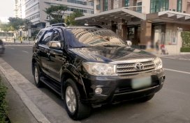 RUSH FOR SALE ⚡ Toyota Fortuner 2010 Automatic Gas ☆ Smooth Finish ☆ Well-Maintained ☆ Complete Docs