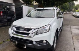 Isuzu MUX 2015 AT Excellent Condition