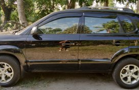 Selling used 2008 Hyundai Tucson 2.0 CRDi GL 4x2 AT in Black