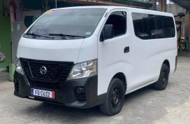 NISSAN NV350 2018 MANUAL 15 SEATER