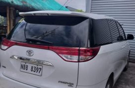 Pearl White Toyota Previa 2017 