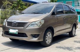 2013 TOYOTA INNOVA E GAS A/T