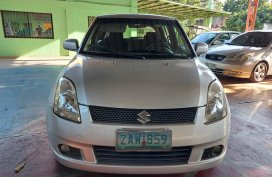 Suzuku Swift 1.5 A/T top of the line