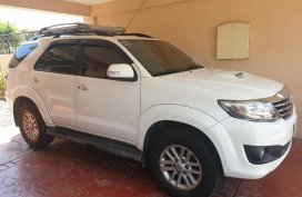 White 2015 Toyota Fortuner  2.4 G Diesel 4x2 MT  for sale
