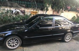 Selling Black BMW 316i 1996 in Pasig