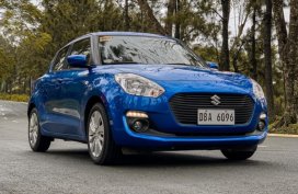 Selling Blue Suzuki Swift 2017 in Caloocan