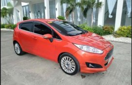 Selling 2014 Ford Fiesta 