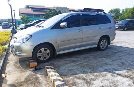 Silver Toyota Innova 2005