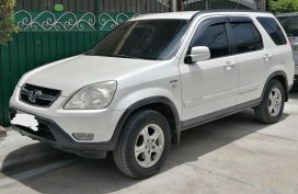 Selling Pearl White Honda CR-V 2005 in Manila