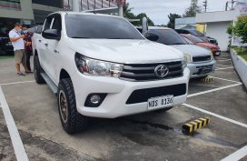 Selling White 2016 Toyota Hilux Pickup affordable price