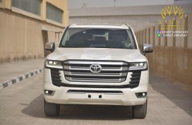 (BRAND NEW) 2022 TOYOTA LAND CRUISER LC300 VX-R (DUBAI)