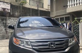Selling Honda Odyssey 2012
