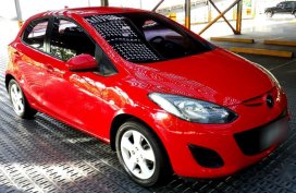 Selling Red Mazda 2 2014 in Makati