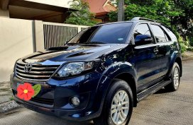 Selling Black Toyota Fortuner 2013 in Parañaque