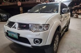 White Mitsubishi Montero 2012 for sale in Makati