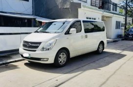 FOR SALE!!! White 2011 Hyundai Starex CVX VGT