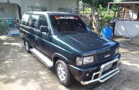 Selling Green Isuzu Hilander Crosswind 2000 in Bacoor