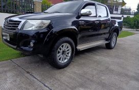 Selling Black Toyota Hilux 2015 in Apalit