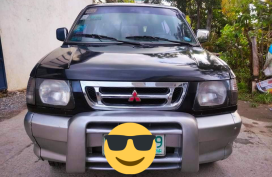 Mitsubishi Adventure Gls Sport 2000 Black gray