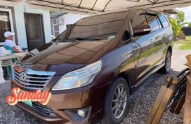 Brown Toyota Innova 2013 for sale in Davao