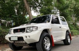 Pearl White Mitsubishi Pajero 2015 for sale in San Pedro