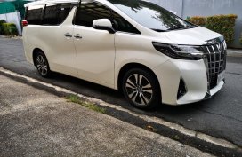 Pearl White Toyota Alphard 2019 for sale in Mandaluyong