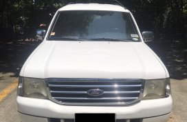 Pre-owned Ford Everest 2005 White AT Diesel for sale