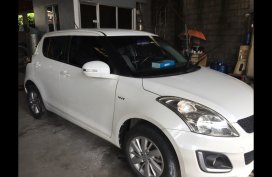 White Suzuki Swift 2016 Hatchback at 68000 for sale 